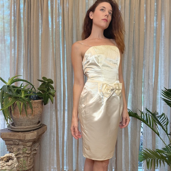 Gunne Sax by Jessica McClintock - Picture 5 of 5